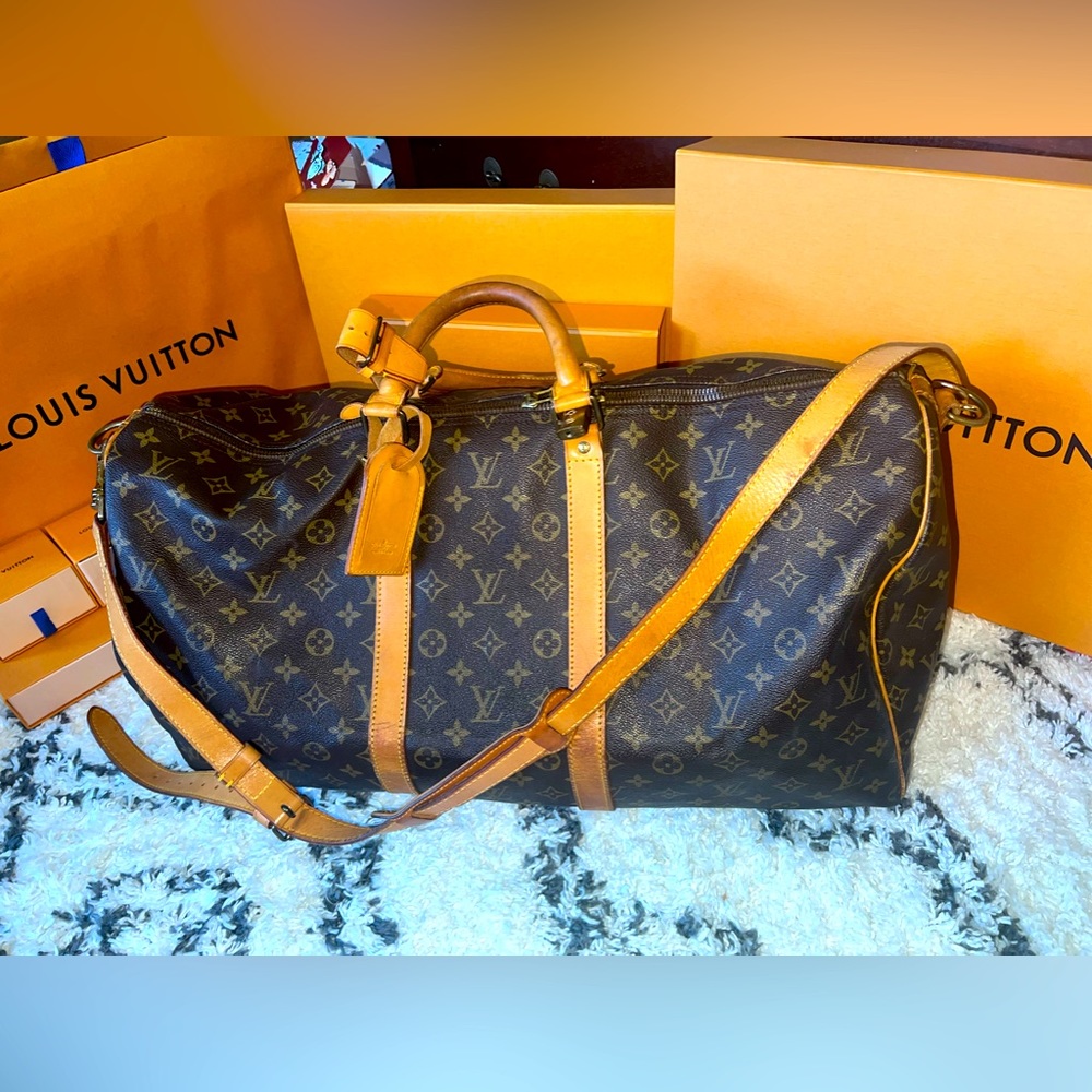 - Louis Vuitton boundelier 55
